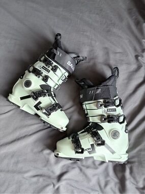 Salomon Shift Pro 100 Women’s Alpine Ski Touring Boots *Worn Twice*